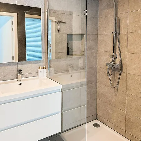 Modern Centrum Met Enorm Dakterras