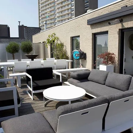 Modern Centrum Met Enorm Dakterras * Ostende